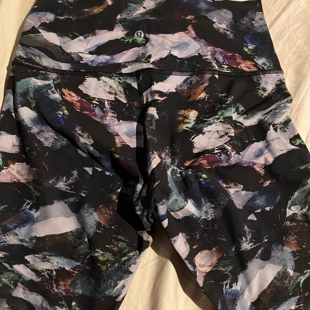 Lulu workout tights